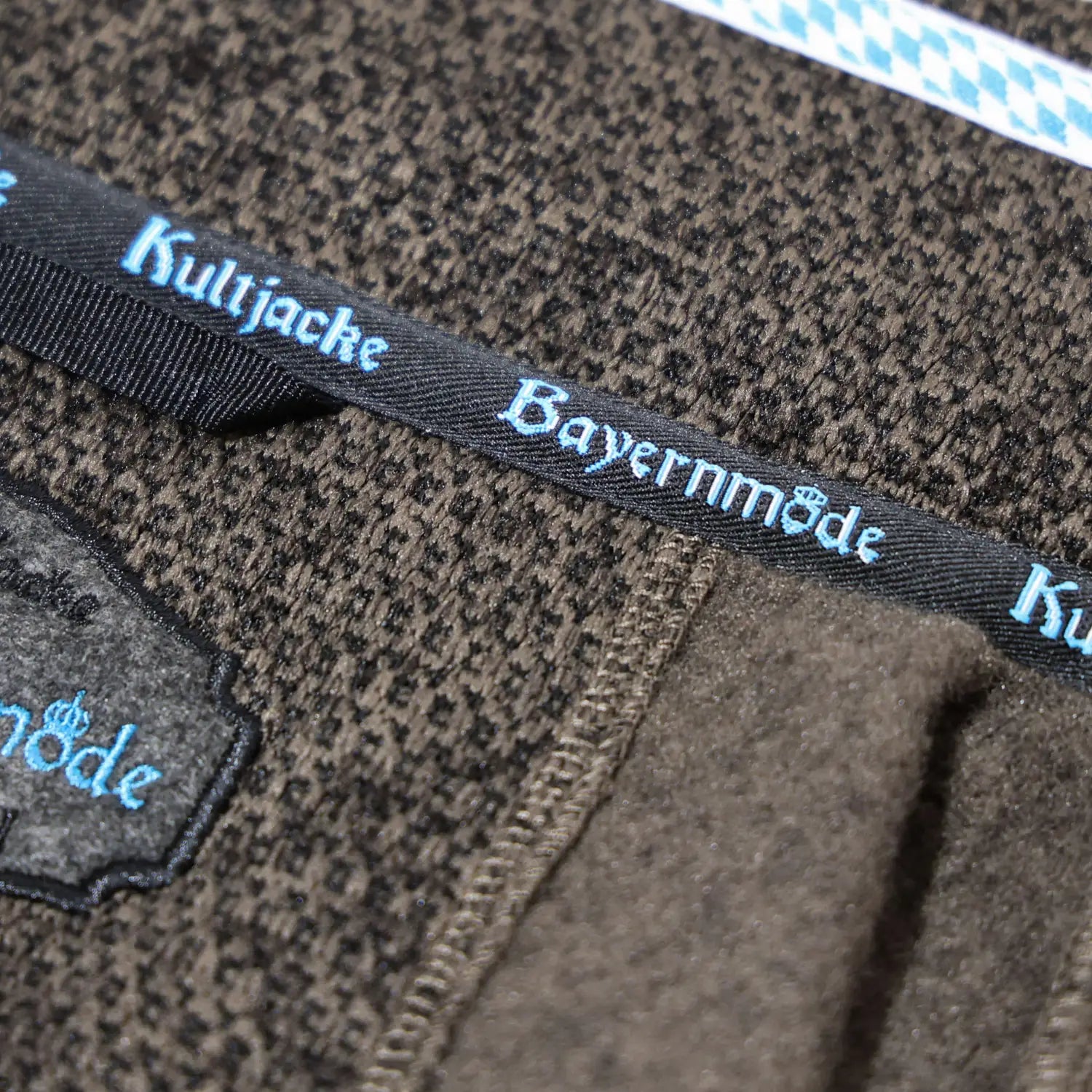 Bayernmode Kultjacke #Farbe_Dunkelbraun-Strick