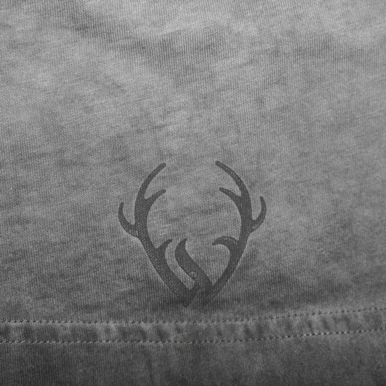 Hirsch Detail Wüdara Shirt #Farbe_Grau