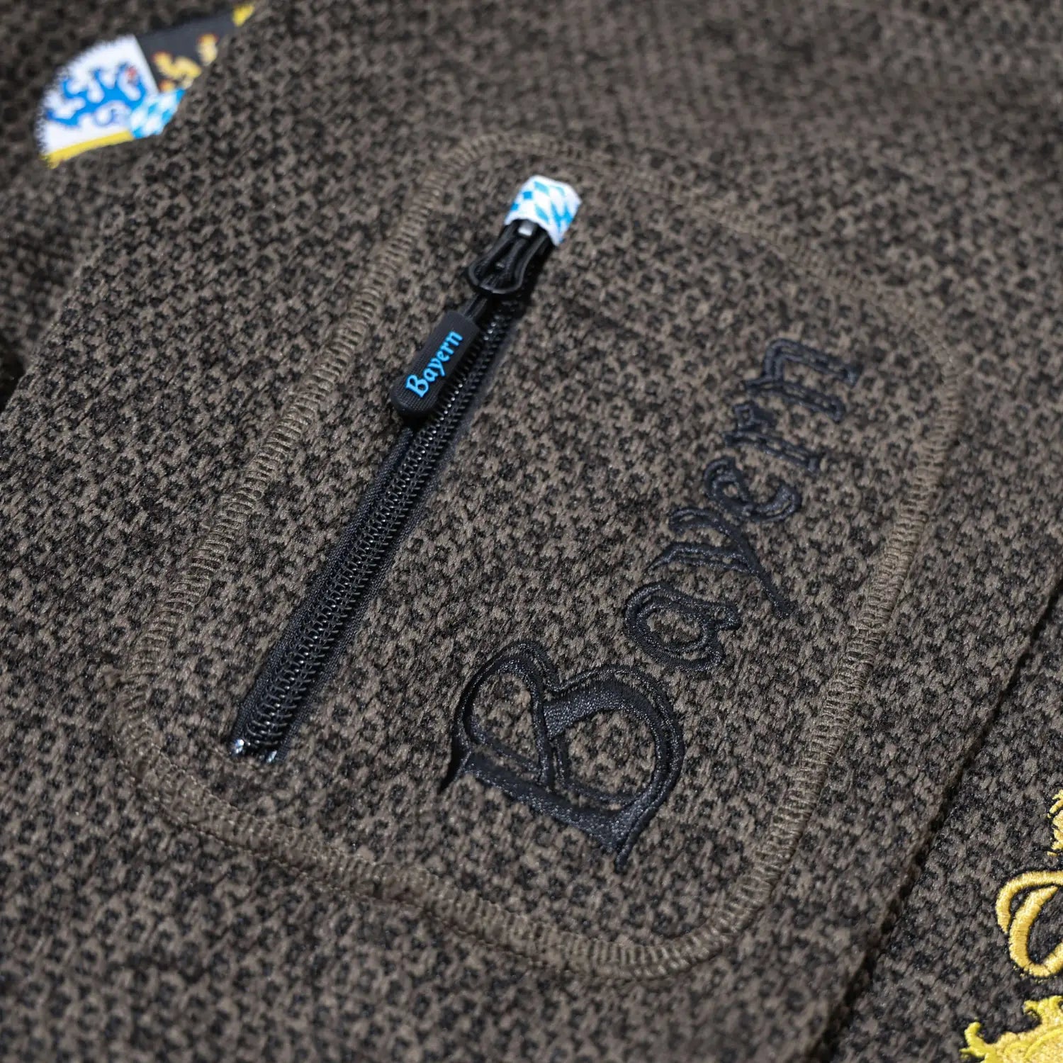 Bayern Ärmel Tasche #Farbe_Dunkelbraun-Strick