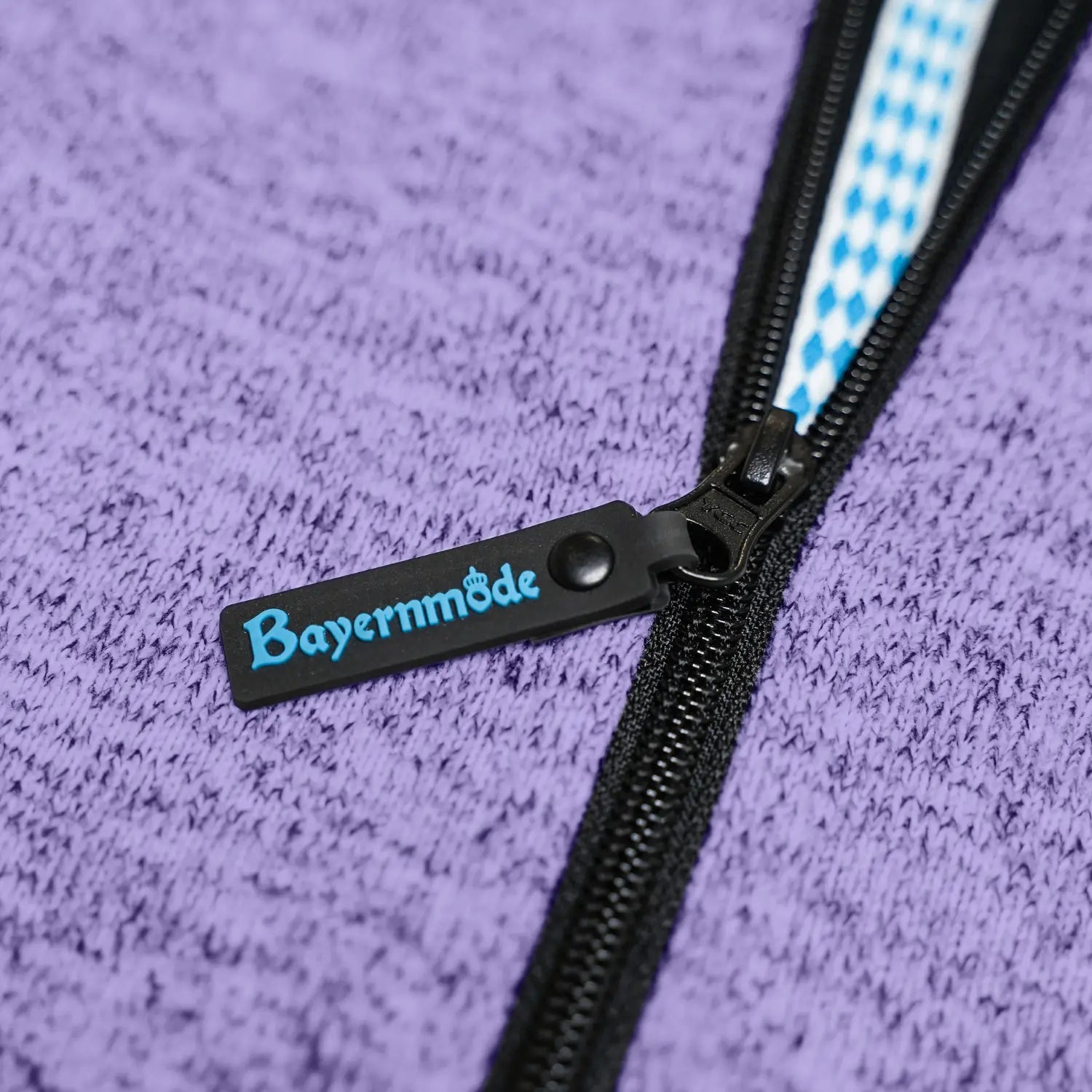 Bayernmode Reißverschluss lila #Farbe_Lila
