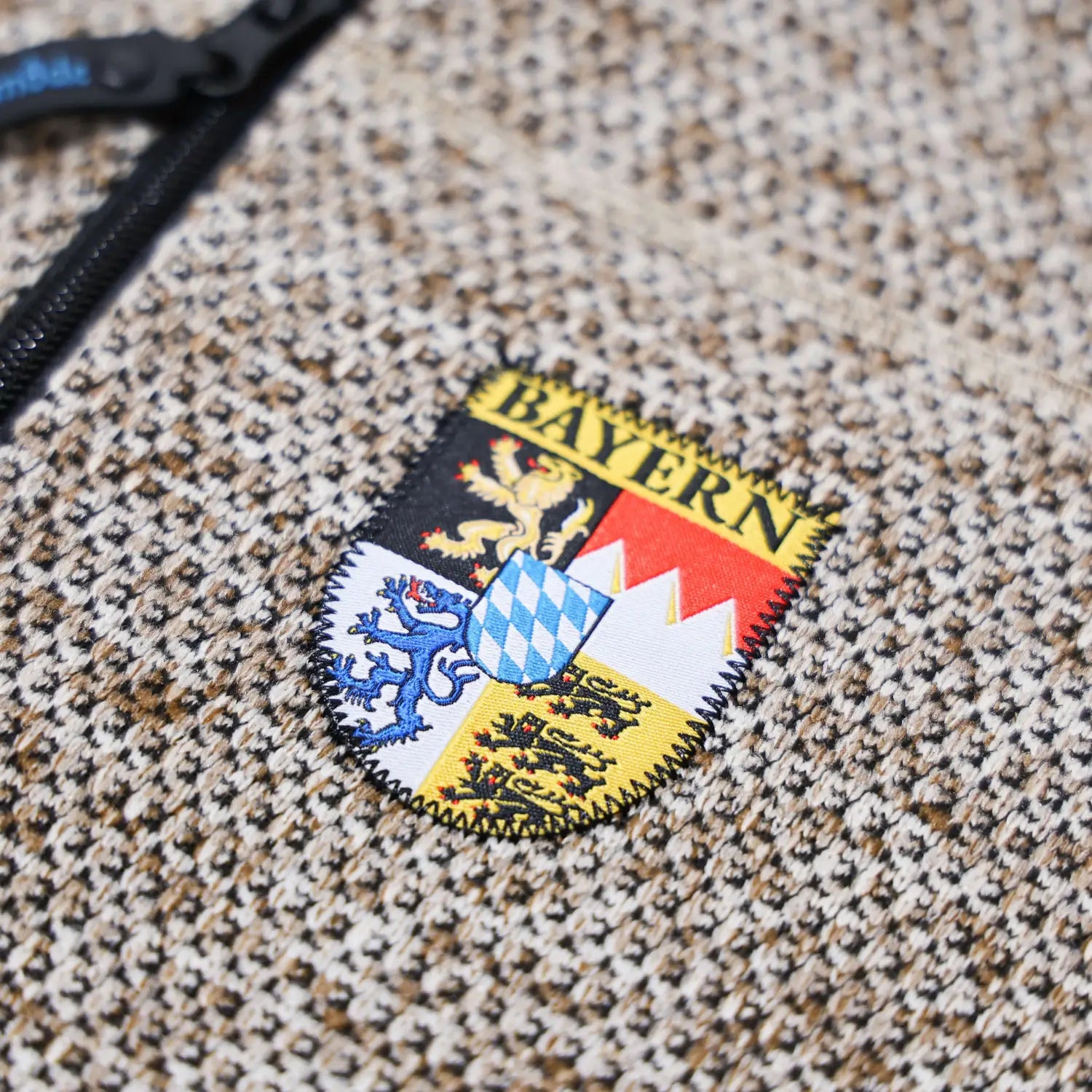 Stickerei Bayern Wappen #Farbe_Hellbraun-Strick